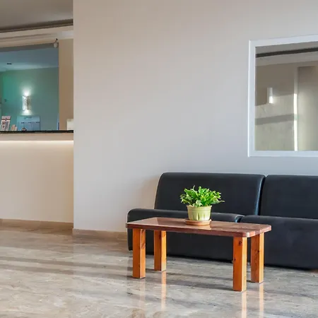 Georgia Aparthotel Planos